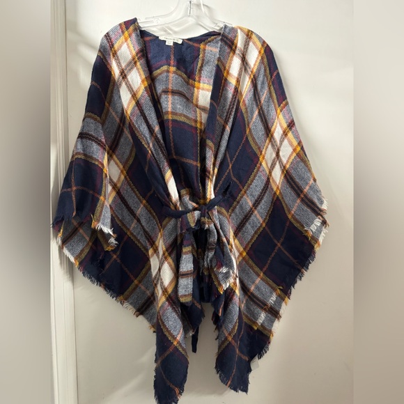 Francesca’s plaid poncho one size // 092457 - Picture 1 of 2